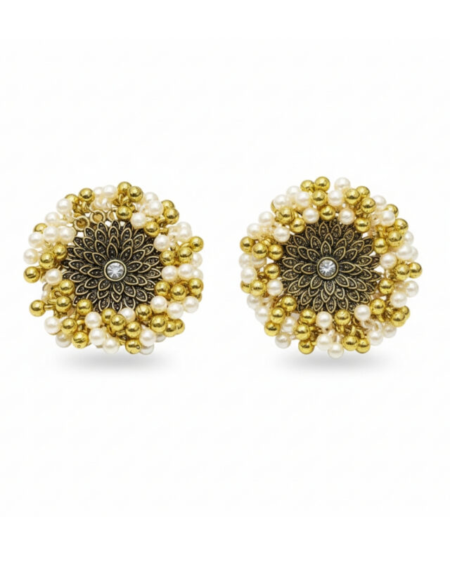 Sunflower white /gold pearl Motiv Earing