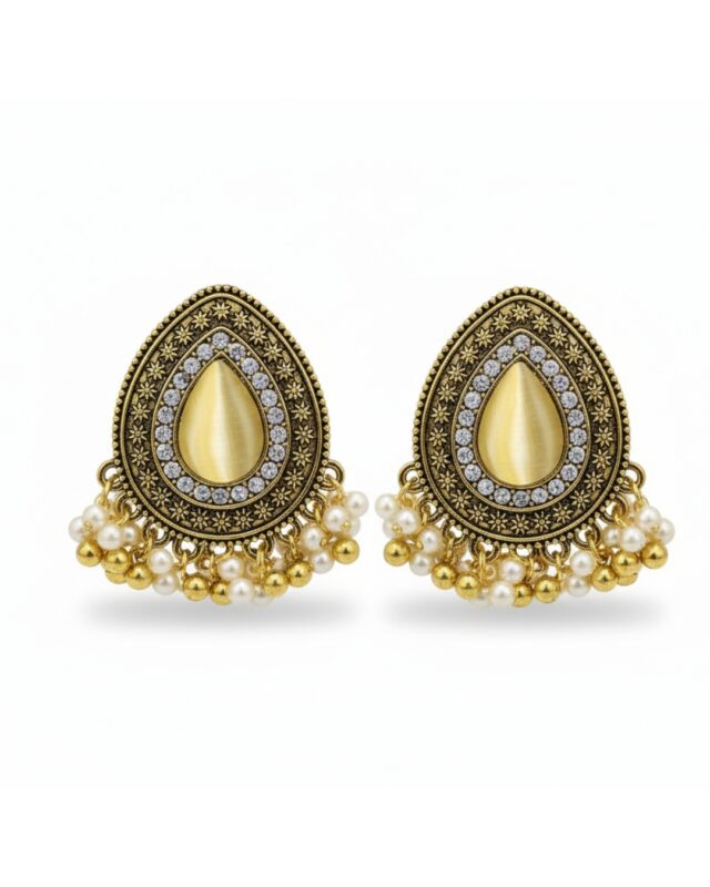 Leaf design pearl earing