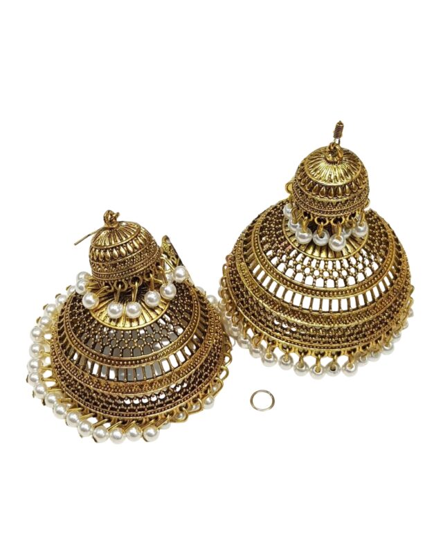 Mughal empire inspired quilled traditional jhumka earrings with intricate detailing.