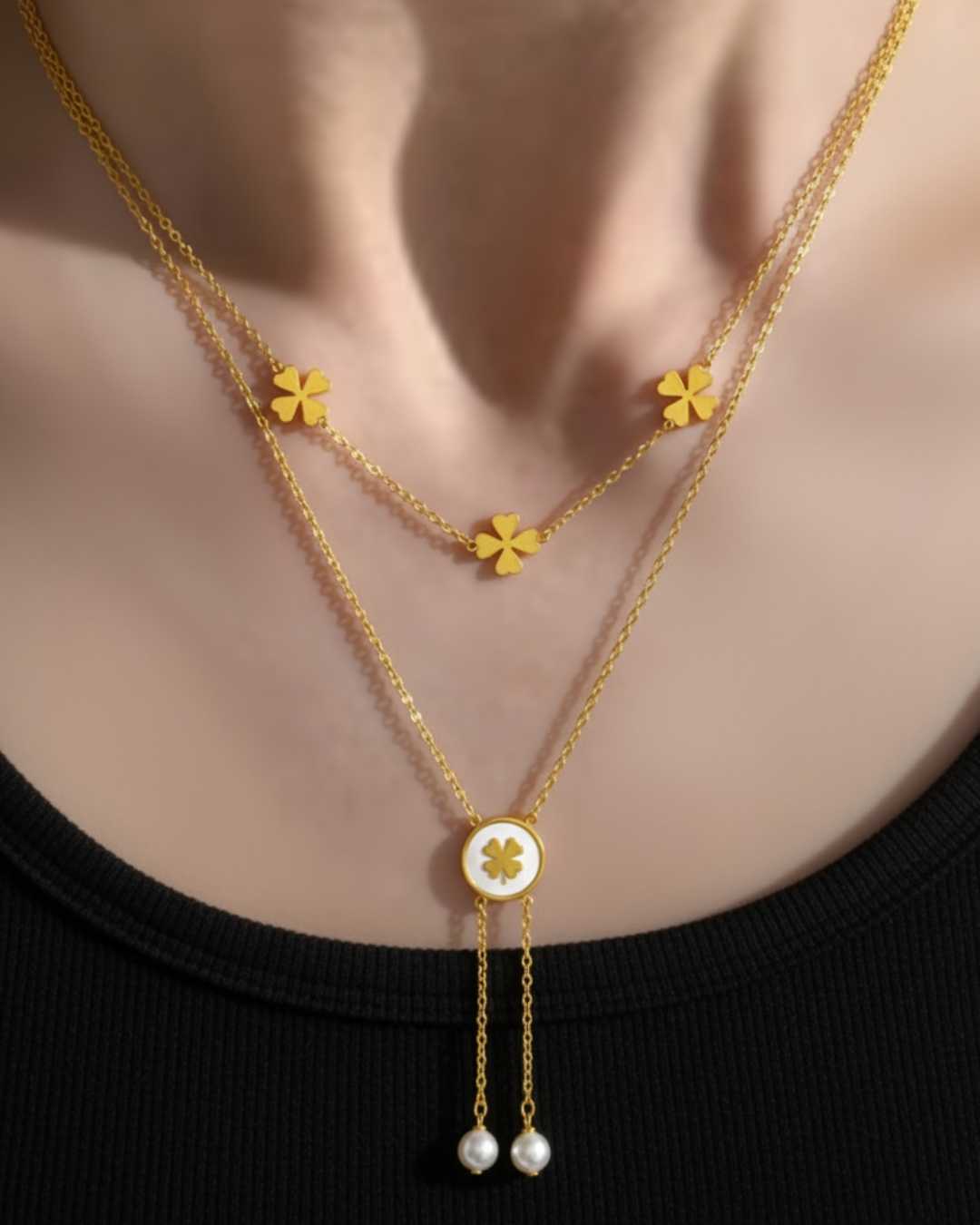 Layered flower gold pendant