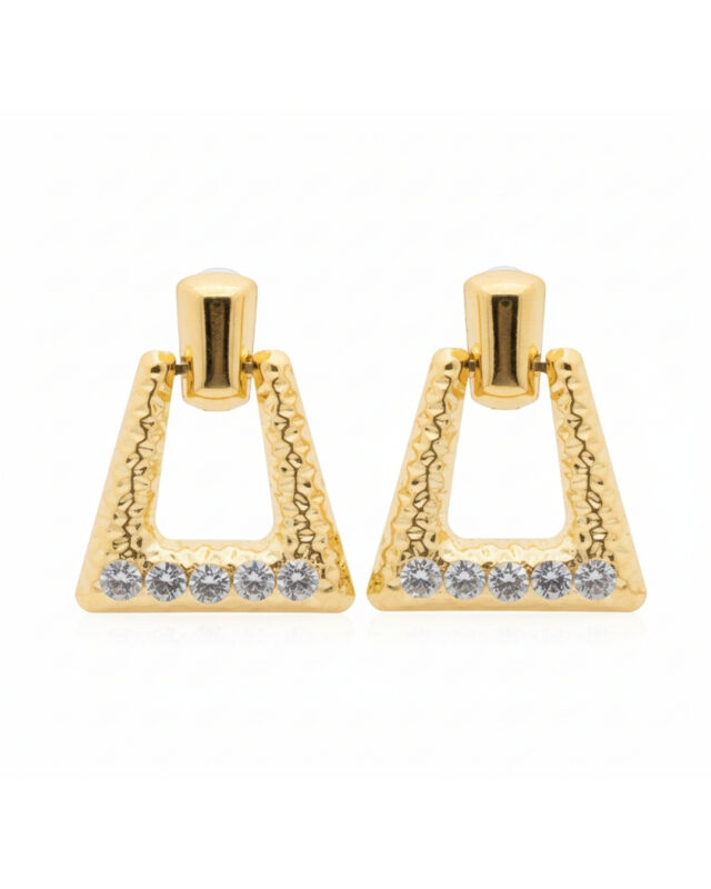 Trendy western gold pearl earrings with elegant pearl and golden design