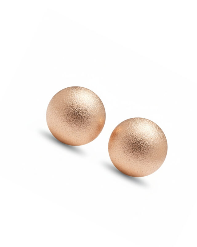 Rosegold shiny earrings with elegant sparkling finish